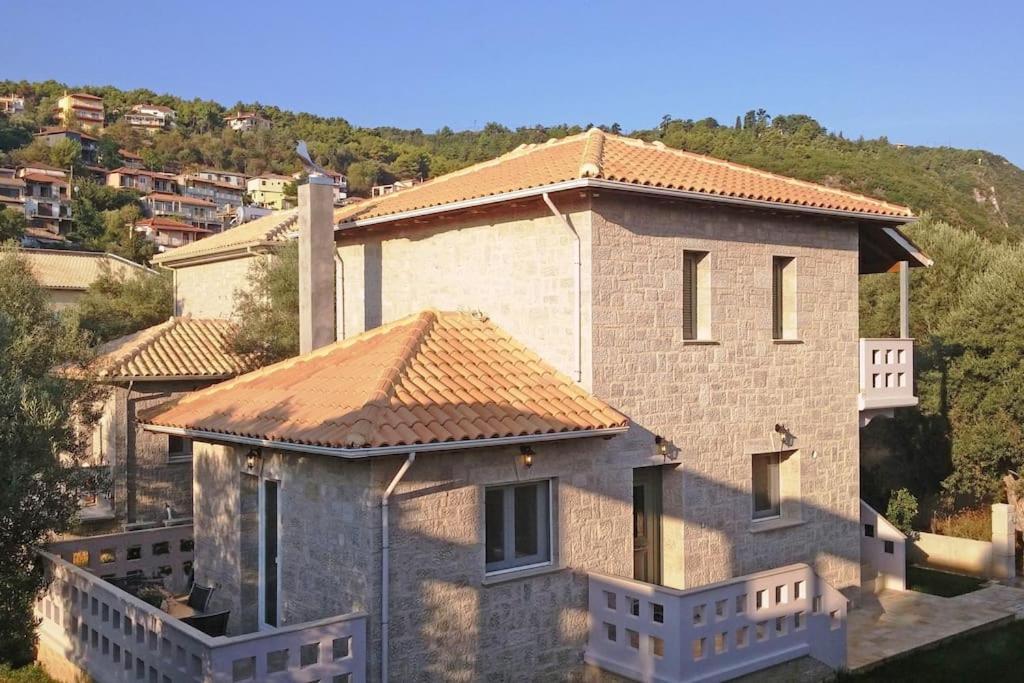 Villa *Drosia*/5' From Town & Sea/Mountain View Frínion Buitenkant foto